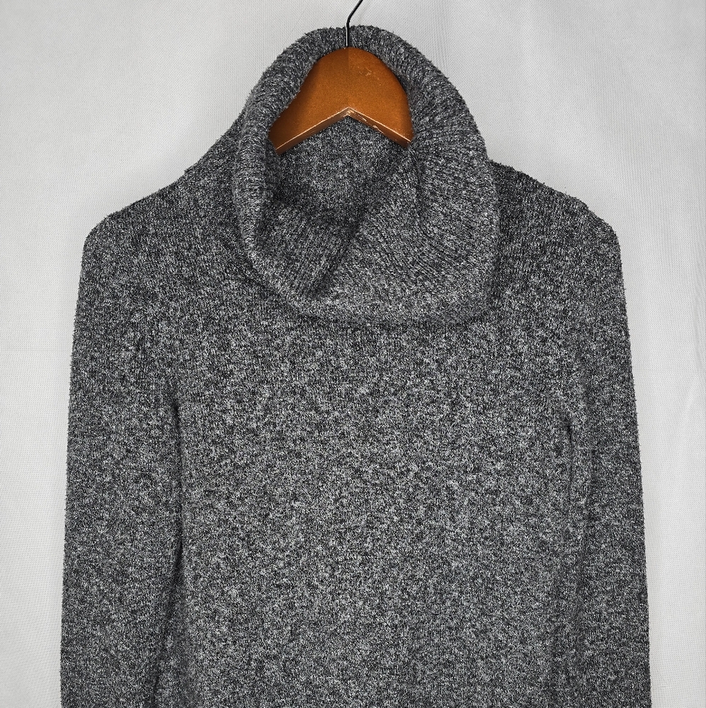 Tahari Sweater Marled Gray Long Sleeve Cowl Neck Pullover Soft Cozy Small